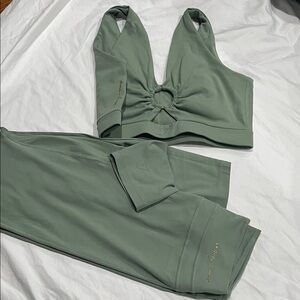 Gymshark Sage Green set Muscle Tee